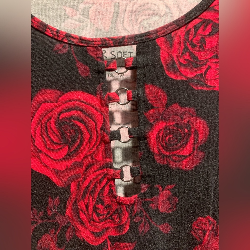 Torrid Top Size 0 - Picture 2 of 8